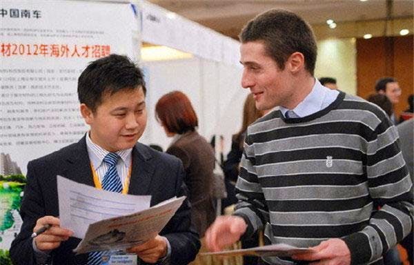 foreign students working in China