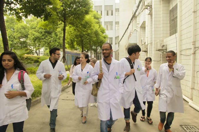 Jiangsu University MBBS Clinical Medicine students